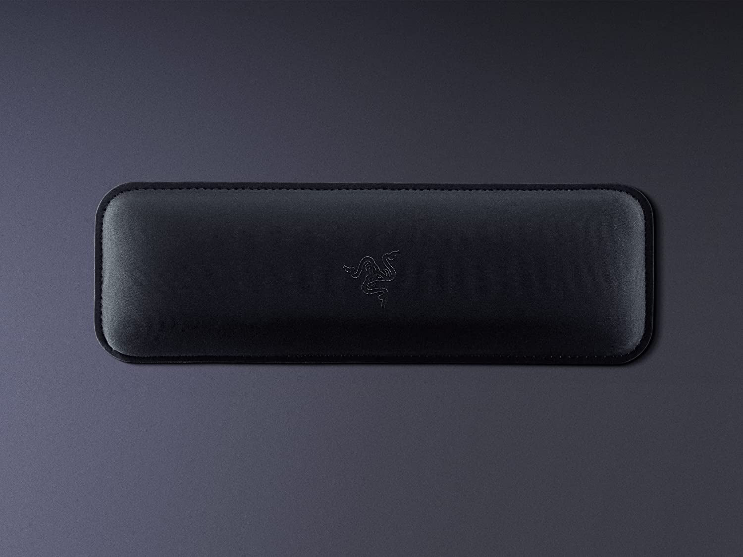 Ergonomic Wrist Rest for Gaming Mice: Anti-Slip Rubber Base - Angled Incline - Classic Black